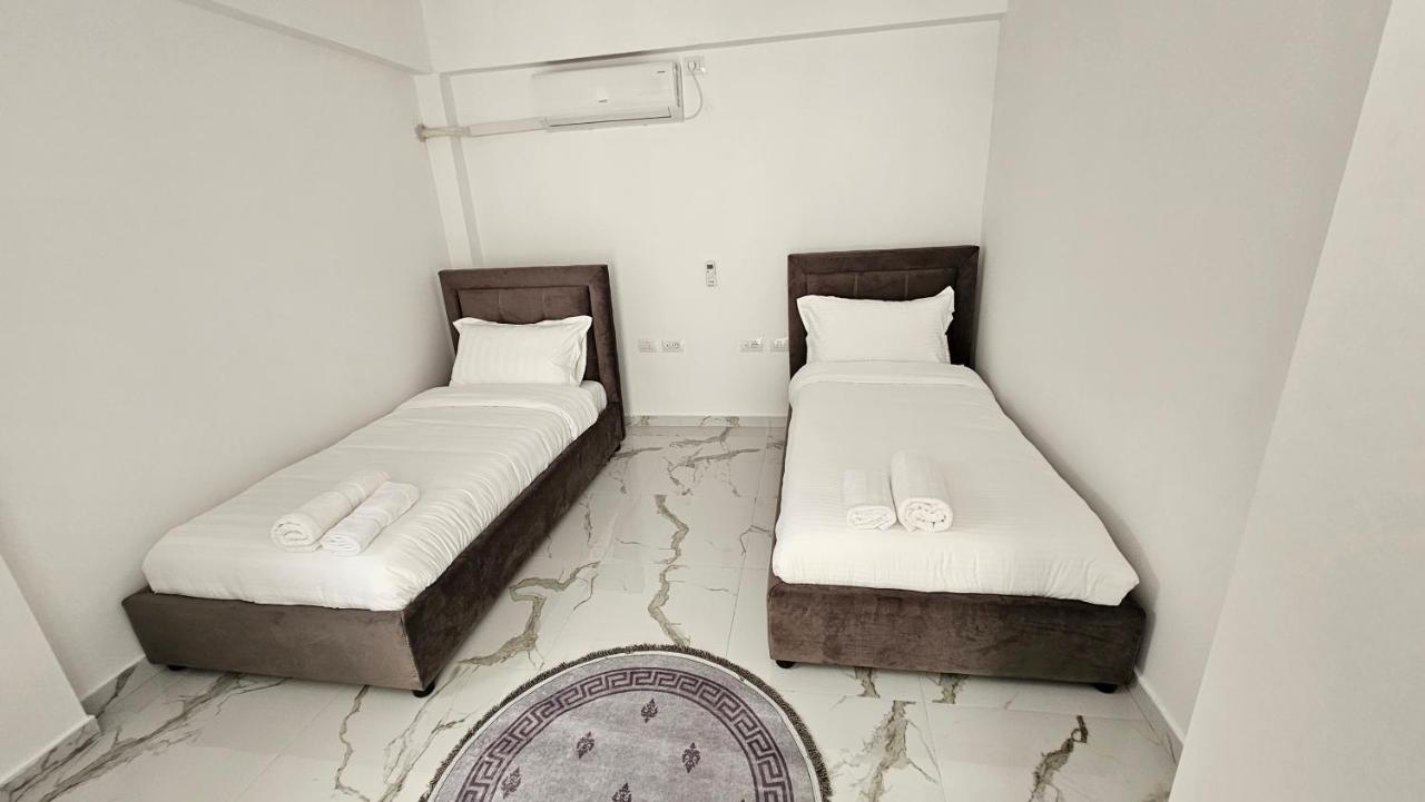 Ulliri Apartment ติรานา ภายนอก รูปภาพ